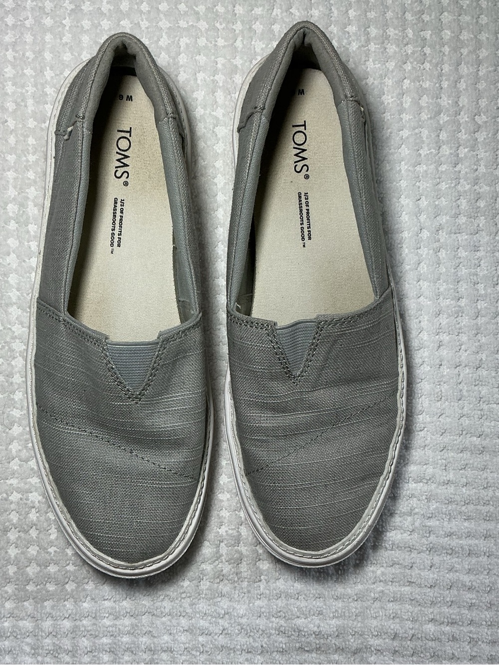 TOMS Women’s Luca Gray Slip-On Canvas Loafers